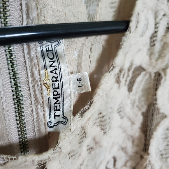 Temperence Fit and Flare Dress, sz L - Picture 3 of 8